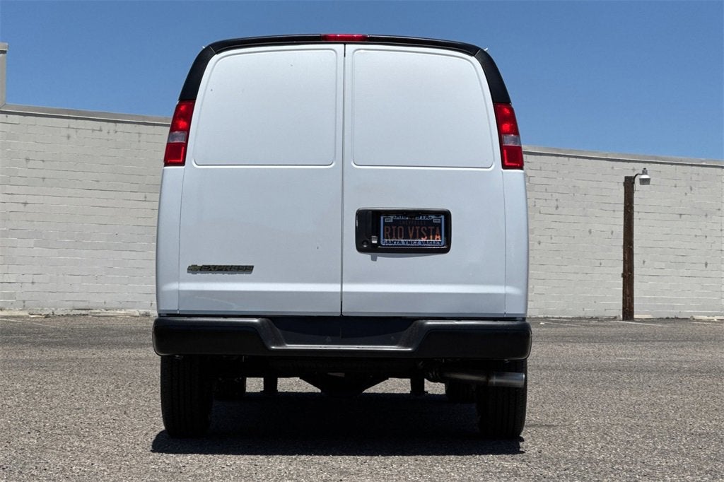 2025 Chevrolet Express Cargo 2500 WT