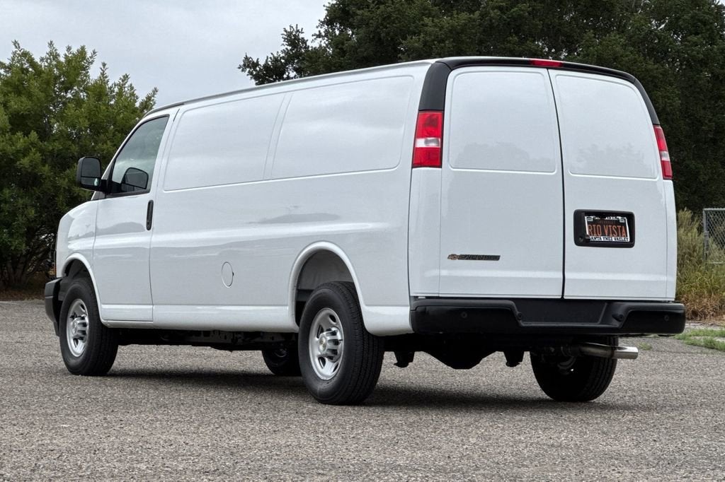 2026 Chevrolet Express Cargo WT