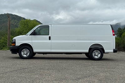 2026 Chevrolet Express Cargo WT