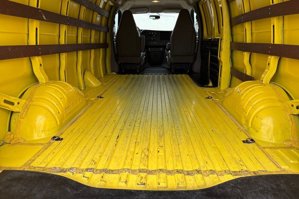 2023 Chevrolet Express Cargo 3500 WT