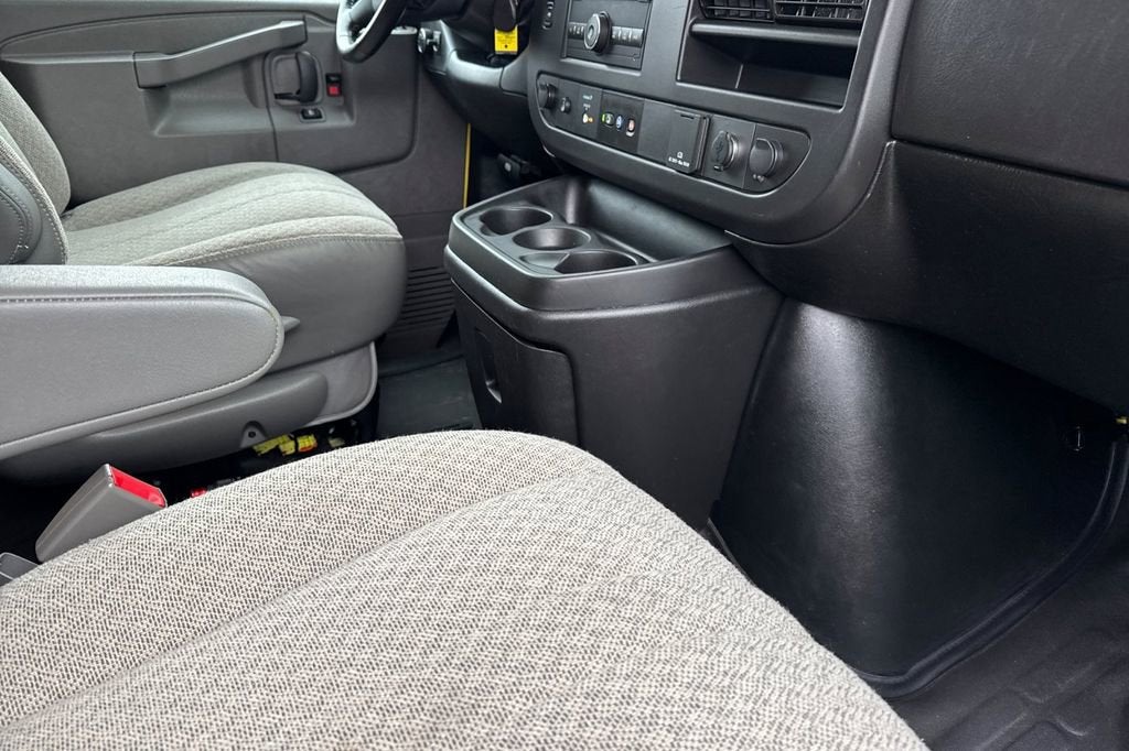 2023 Chevrolet Express Cargo 3500 WT