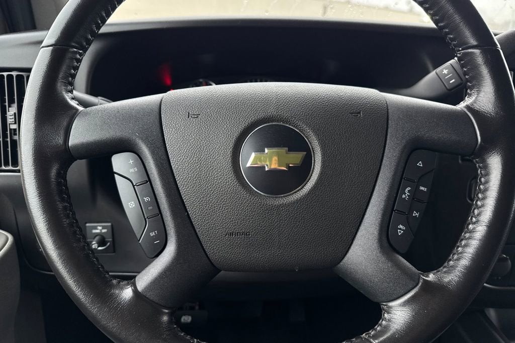 2023 Chevrolet Express Cargo 3500 WT