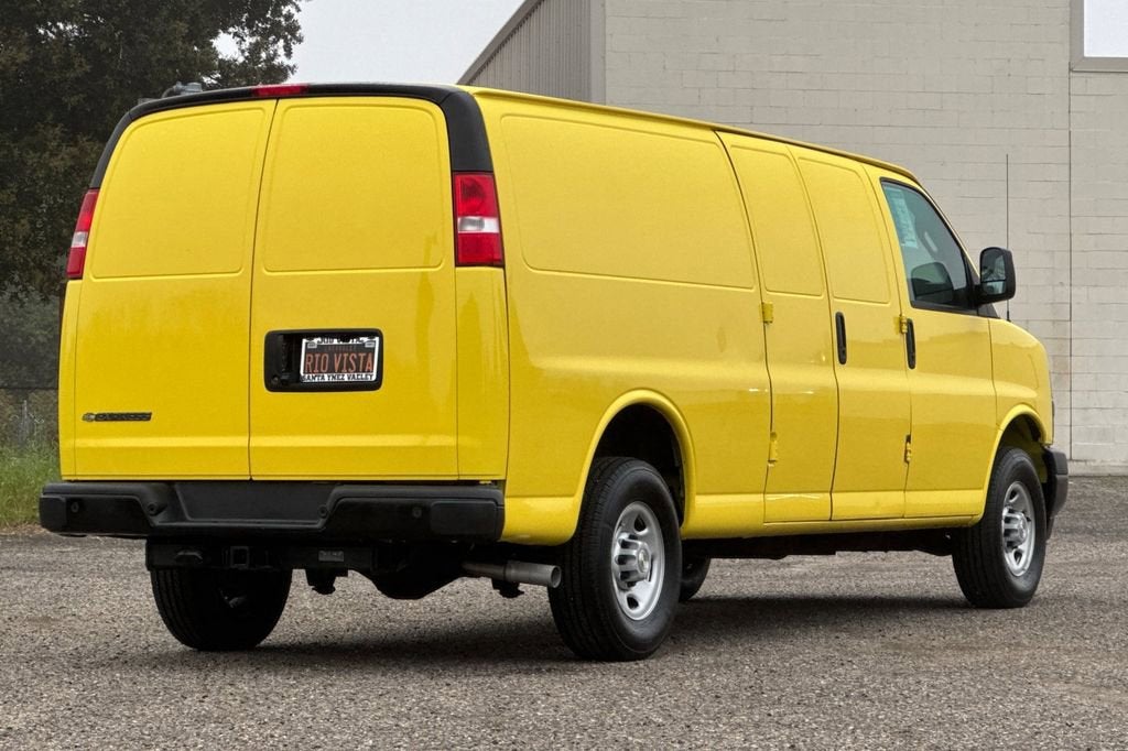 2023 Chevrolet Express Cargo 3500 WT