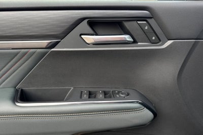 2025 GMC Acadia AT4