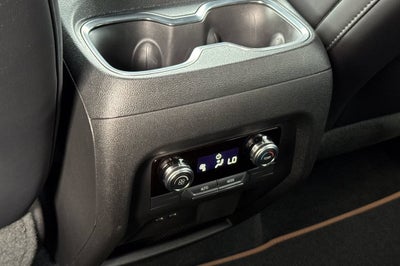 2025 GMC Acadia AT4