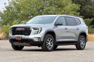 2025 GMC Acadia AT4