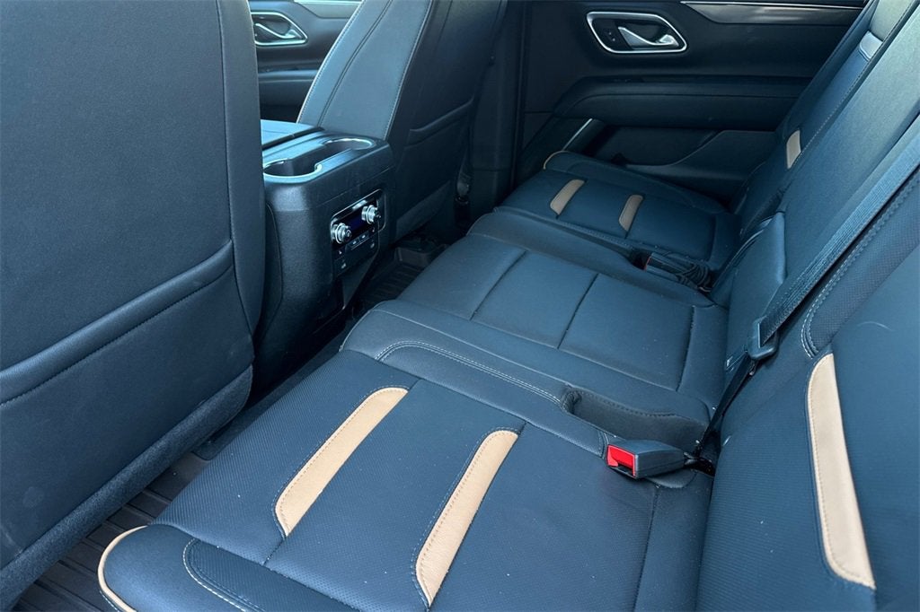 2024 GMC Yukon XL AT4