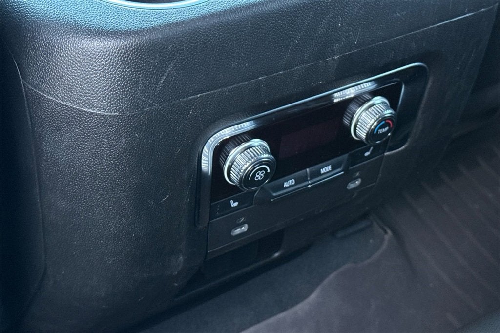 2024 GMC Yukon XL AT4