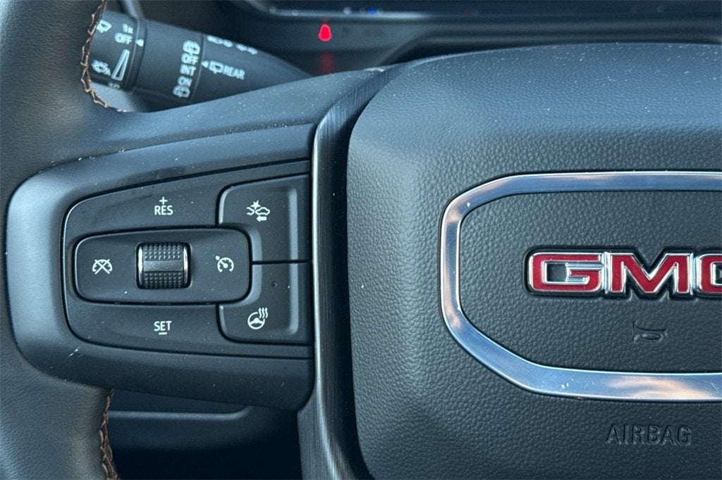 2024 GMC Yukon XL AT4