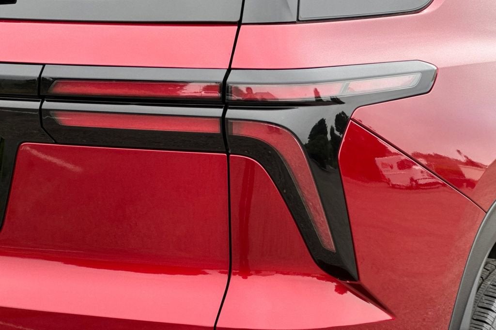 2026 Chevrolet Traverse LT - Photo 28