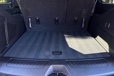 2025 Chevrolet Suburban LS