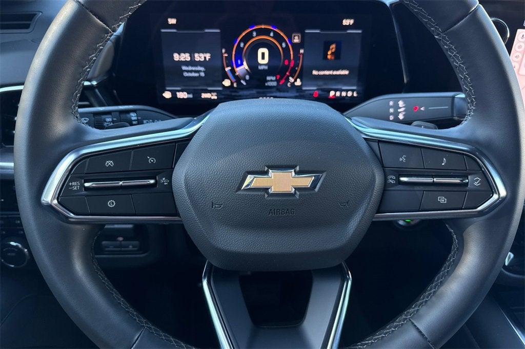 2025 Chevrolet Suburban LS