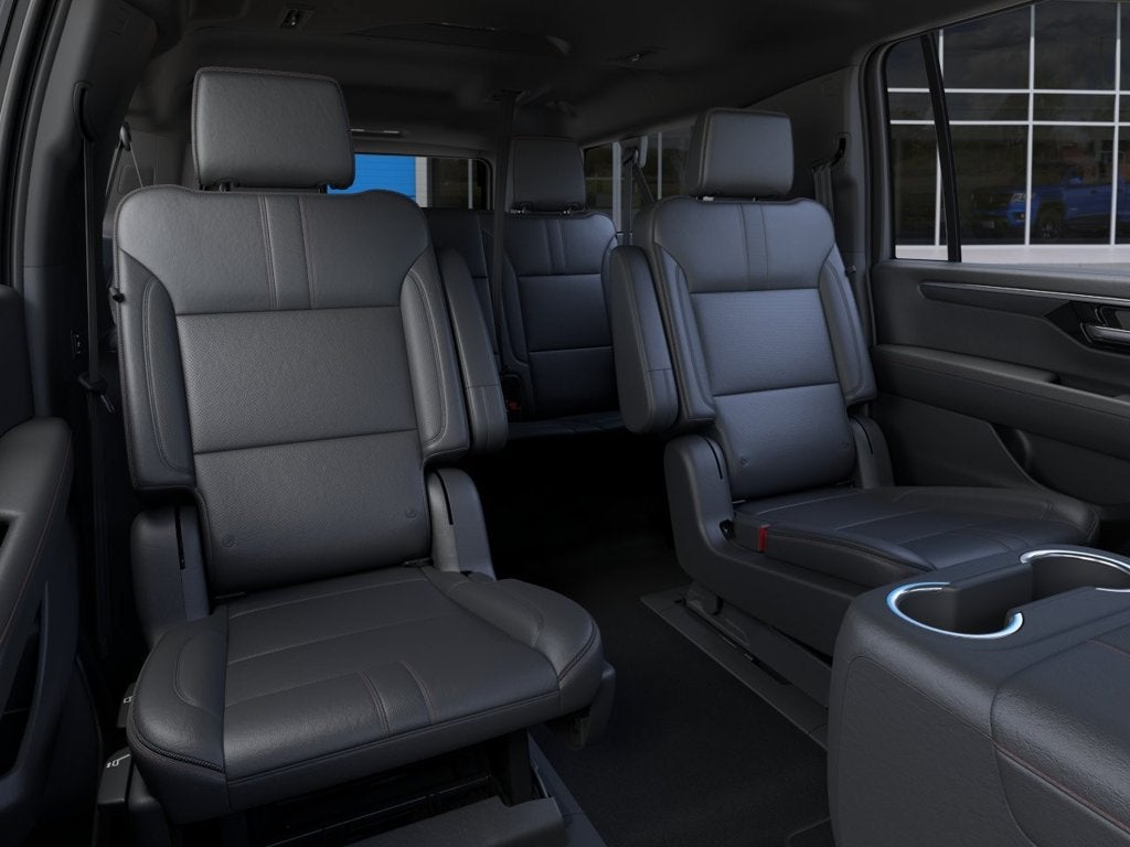 2027 Chevrolet Suburban RST - Photo 18