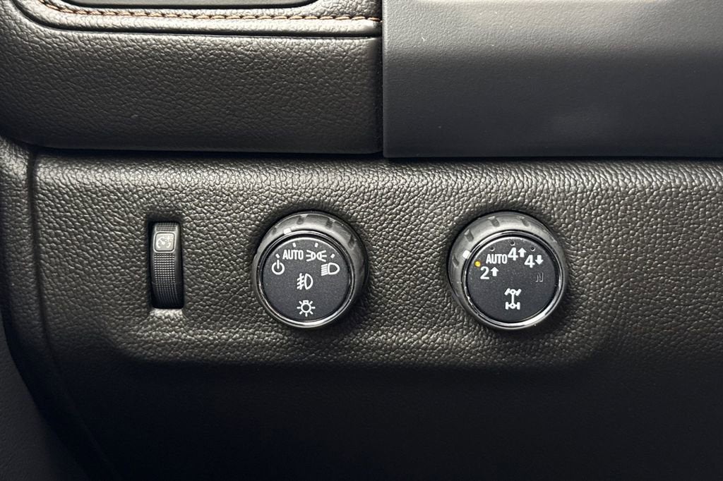 2022 GMC Canyon AT4 - Cloth