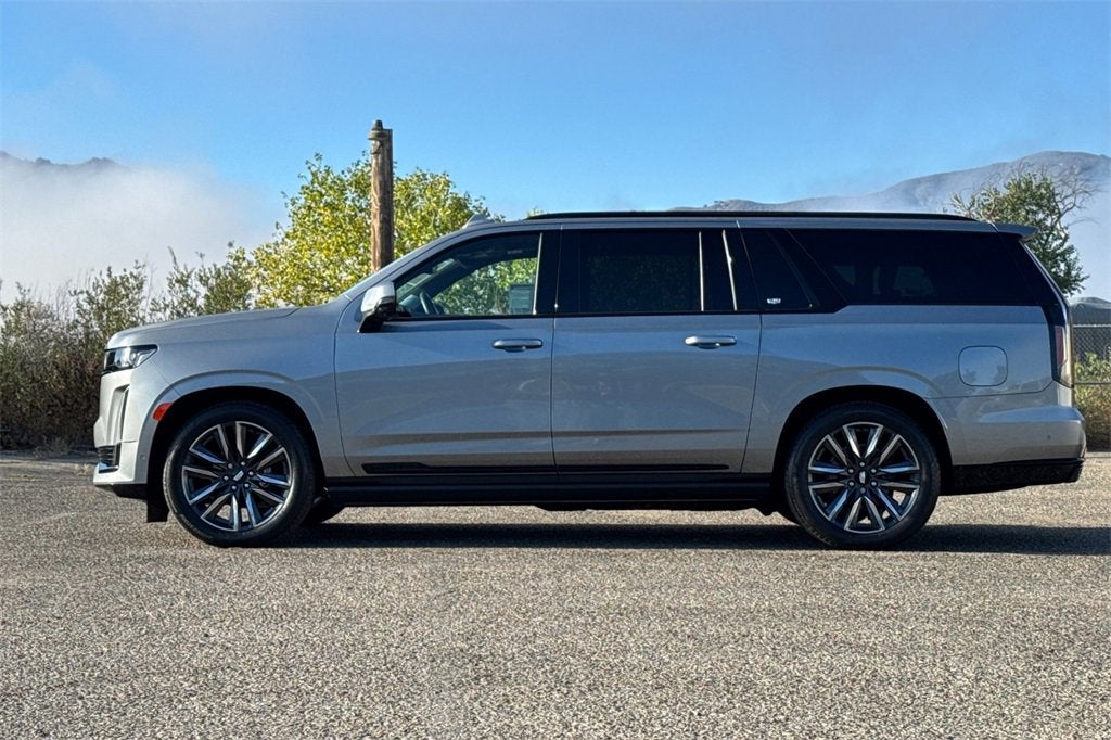 2023 Cadillac Escalade ESV Sport Platinum