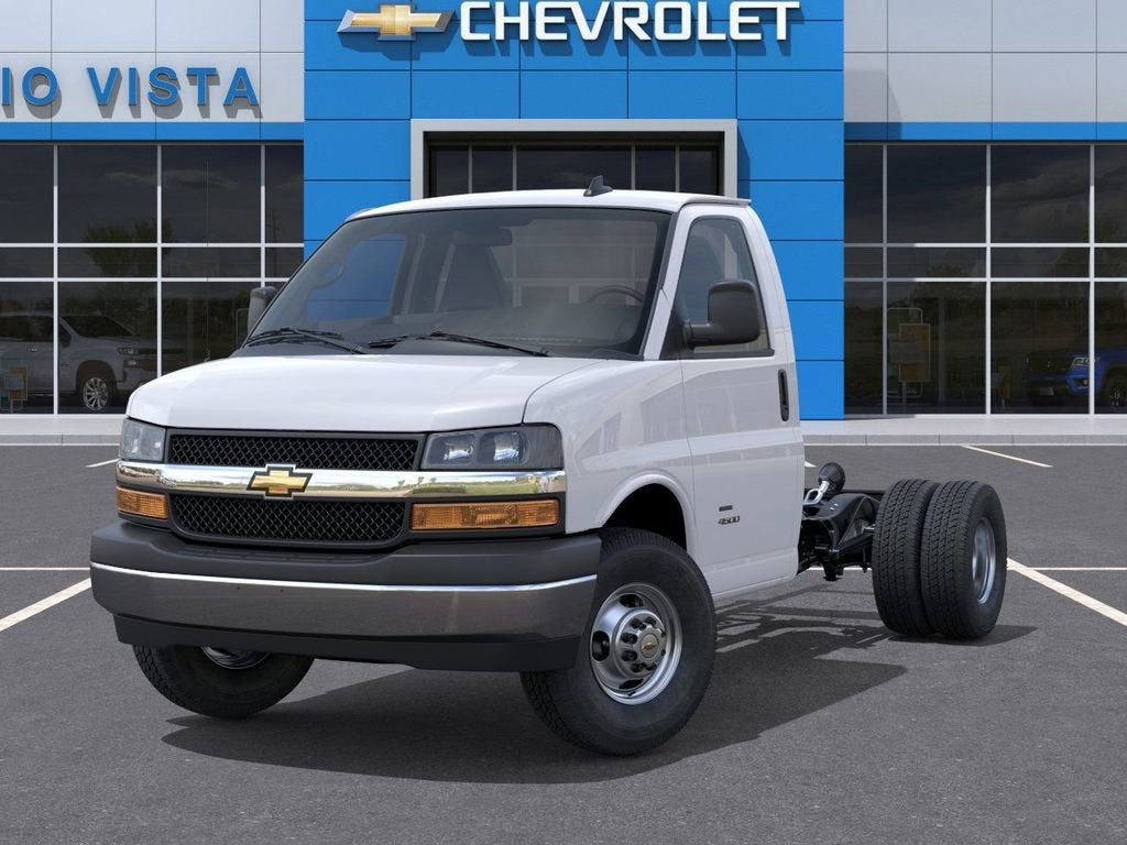 2026 Chevrolet Express Cutaway 3500 1WT