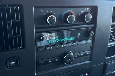 2025 Chevrolet Express Cutaway 3500 1WT