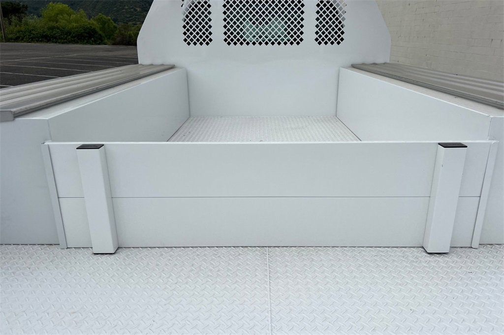 2023 Chevrolet Silverado 5500 HD Work Truck