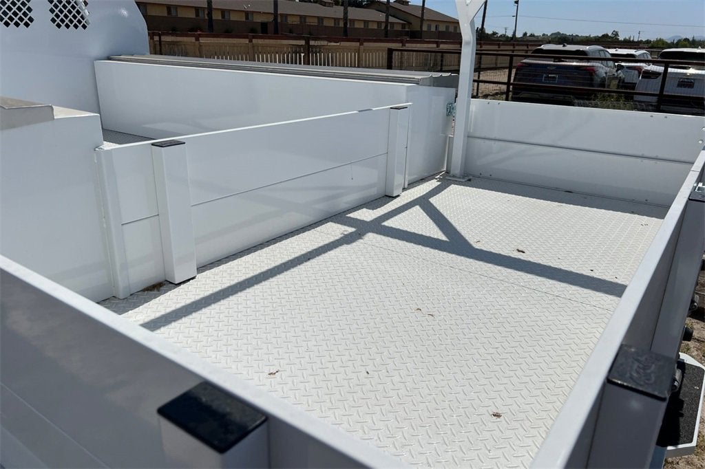 2023 Chevrolet Silverado 5500 HD Work Truck