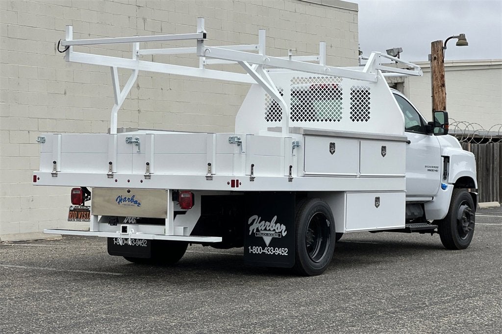 2023 Chevrolet Silverado 5500 HD Work Truck