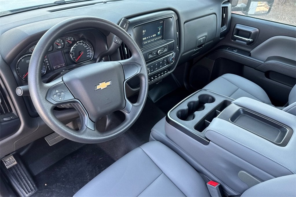 2023 Chevrolet Silverado 5500 HD Work Truck