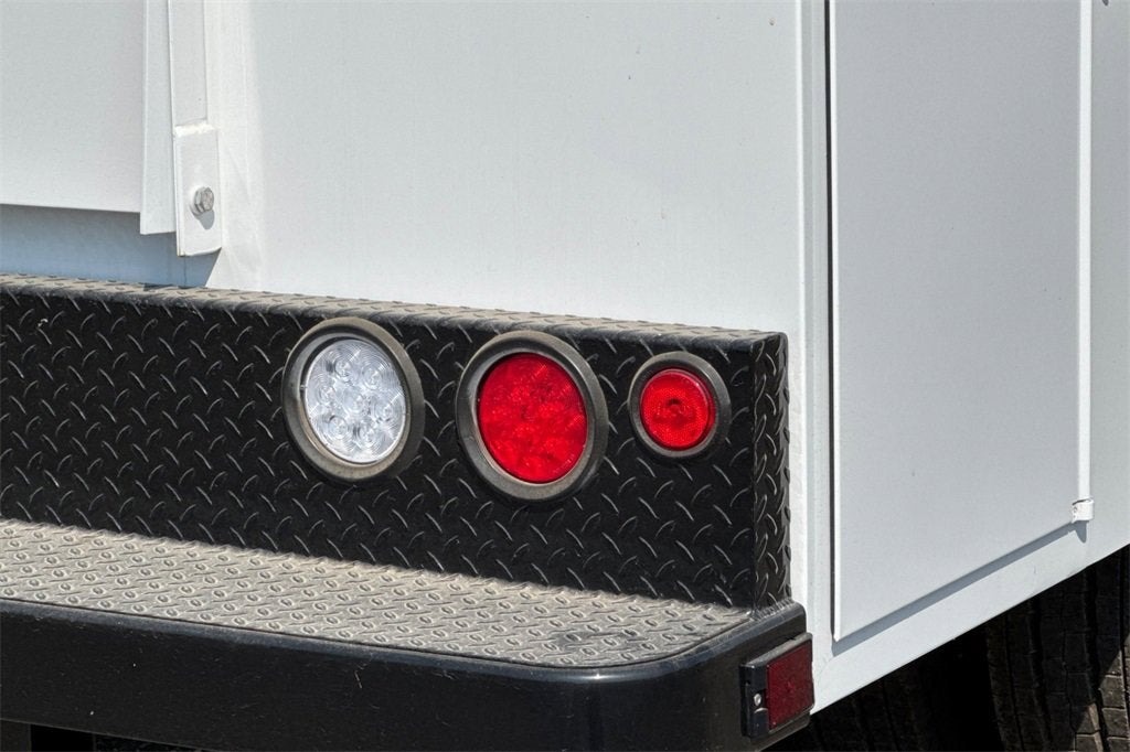 2023 Chevrolet Silverado 5500 HD Work Truck