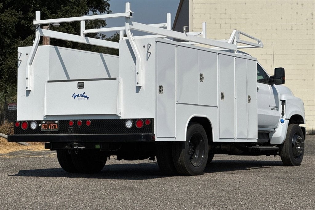 2023 Chevrolet Silverado 5500 HD Work Truck