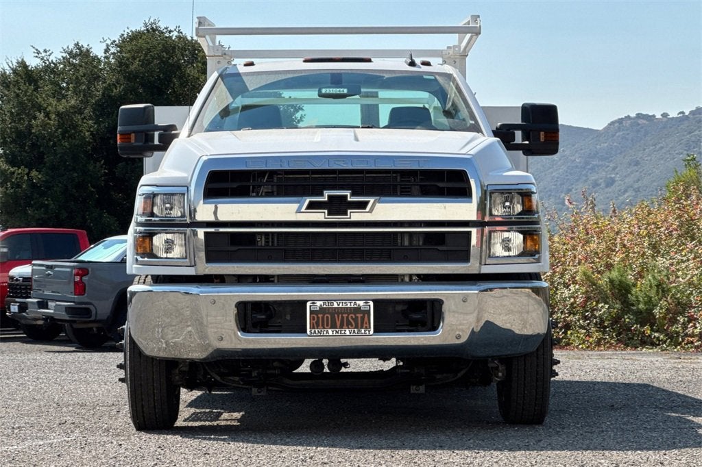 2023 Chevrolet Silverado 5500 HD Work Truck
