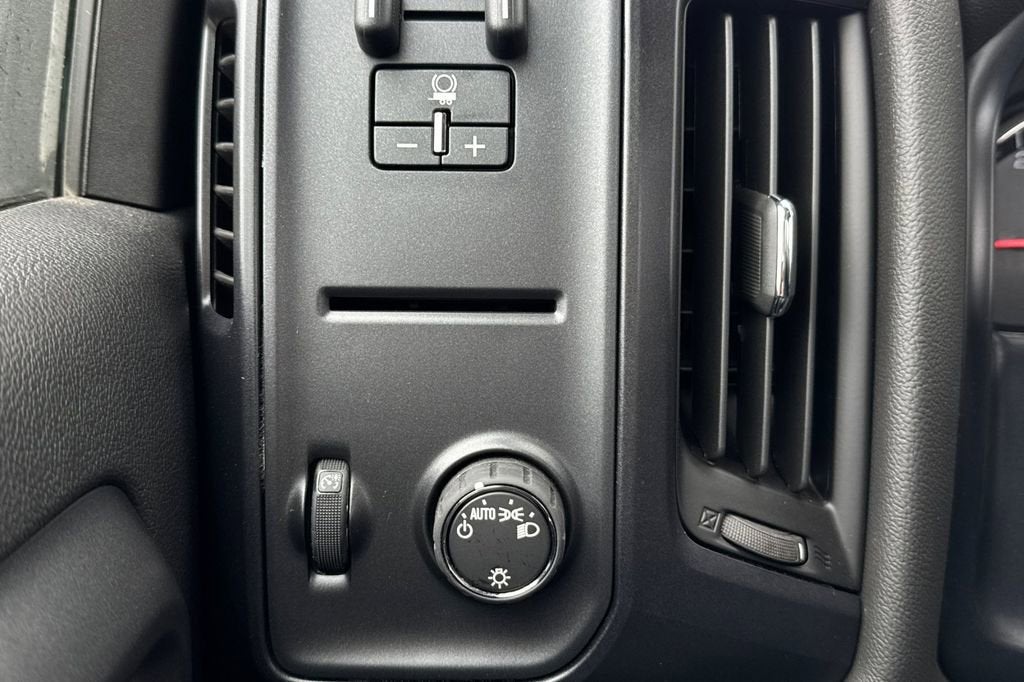 2024 Chevrolet Silverado 5500 HD Work Truck