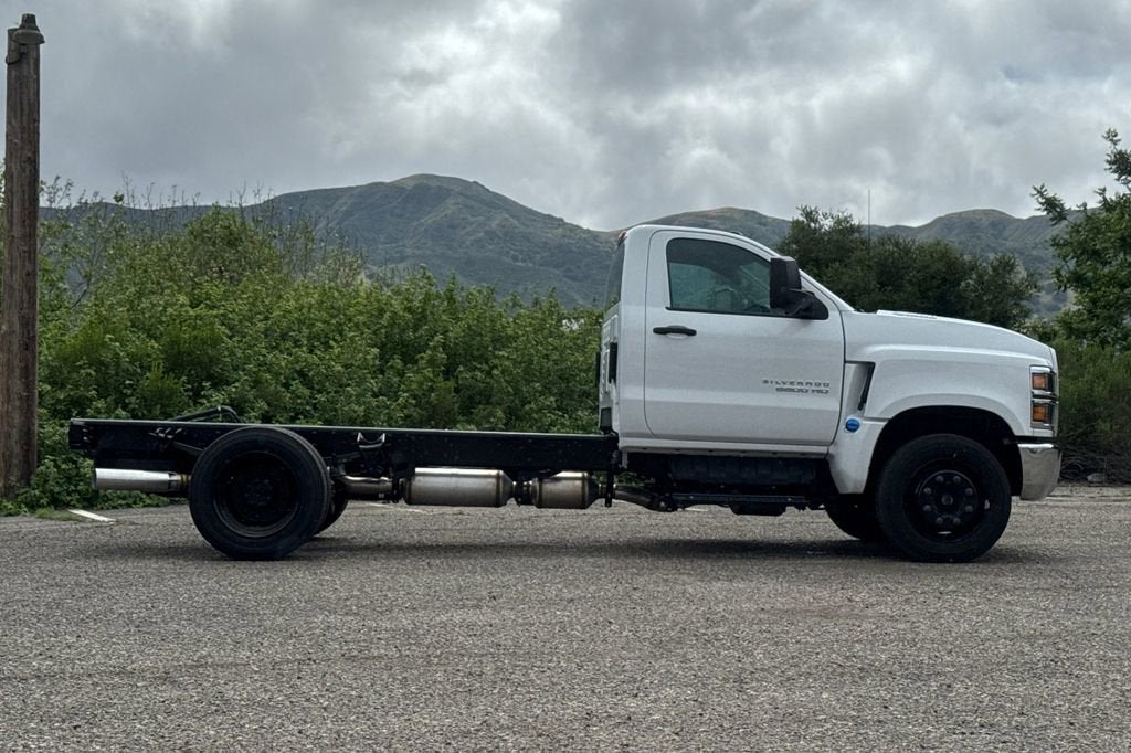 2024 Chevrolet Silverado 5500 HD Work Truck