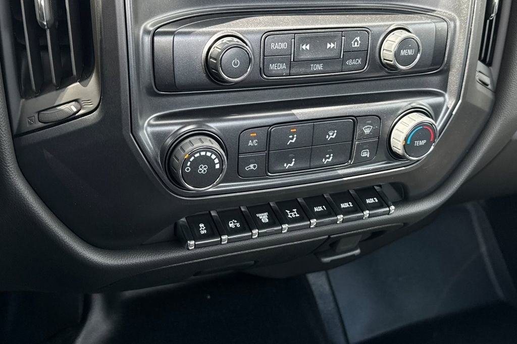 2024 Chevrolet Silverado 5500 HD Work Truck
