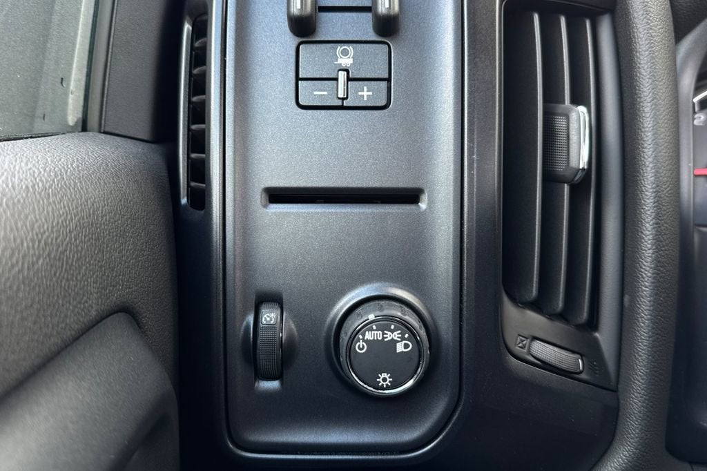 2024 Chevrolet Silverado 5500 HD Work Truck