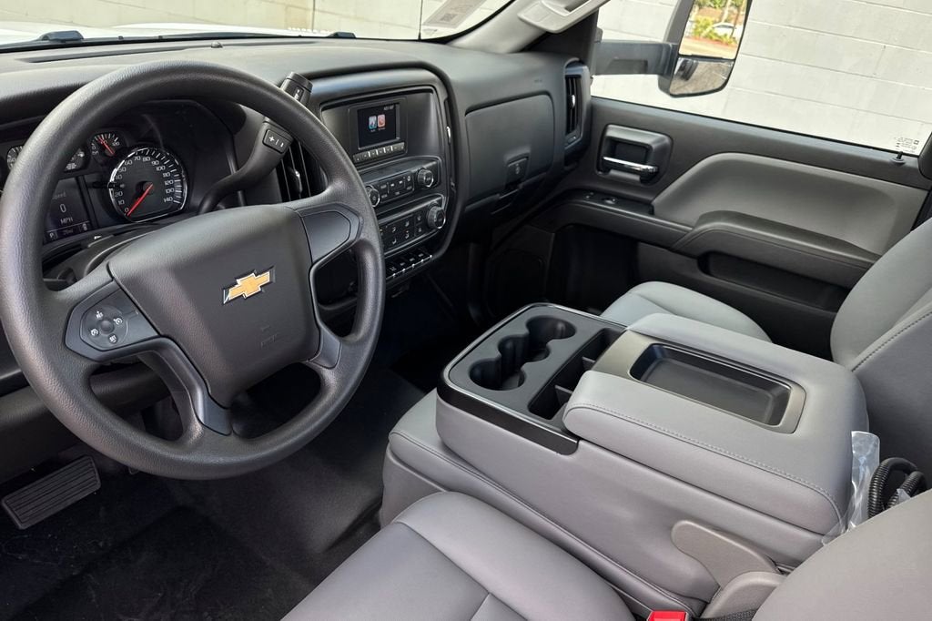 2024 Chevrolet Silverado 5500 HD Work Truck
