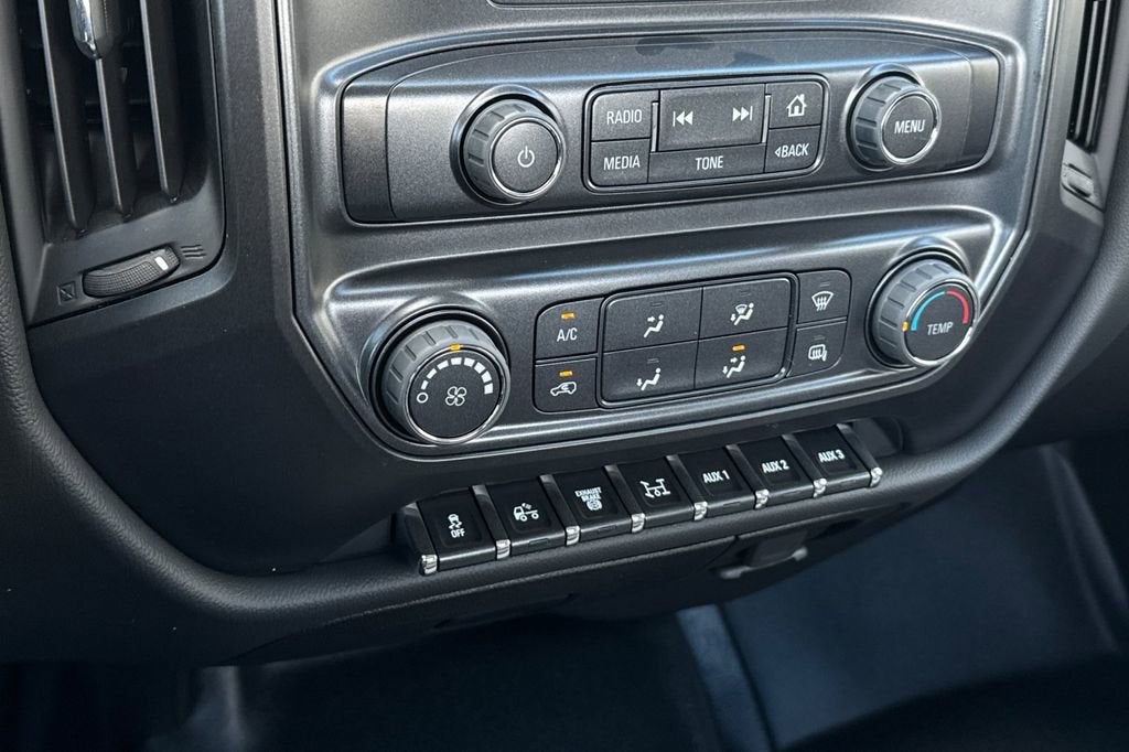 2024 Chevrolet Silverado 5500 HD Work Truck