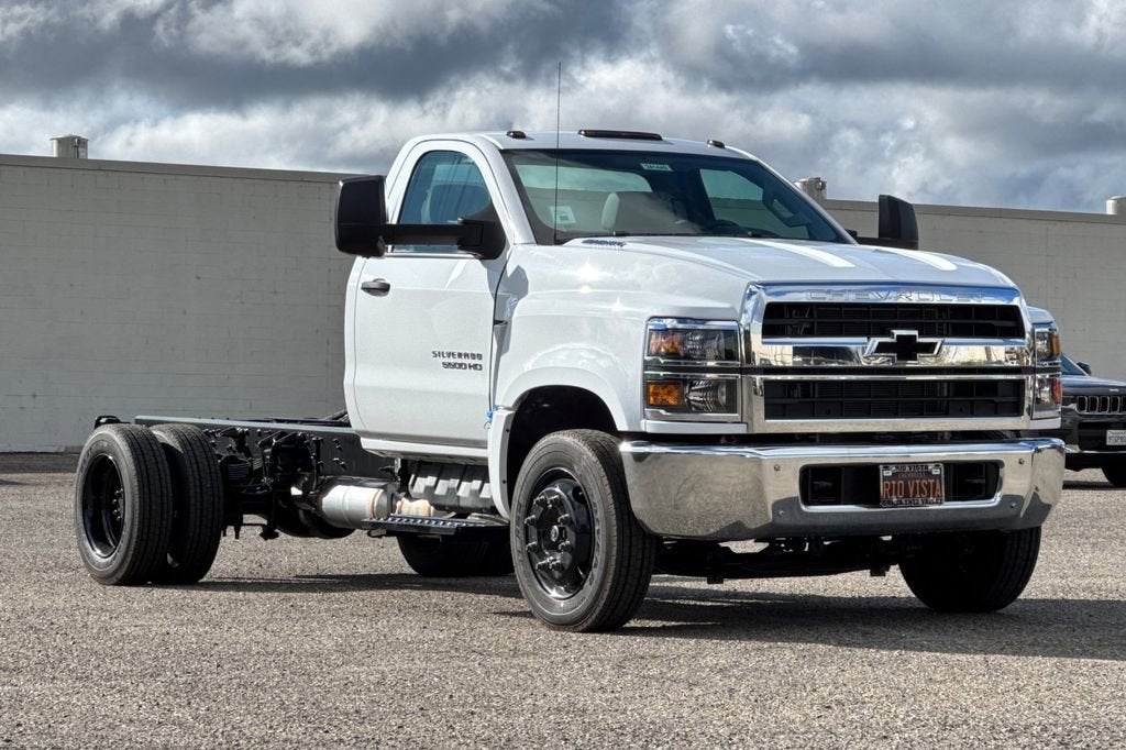 2024 Chevrolet Silverado 5500 HD Work Truck