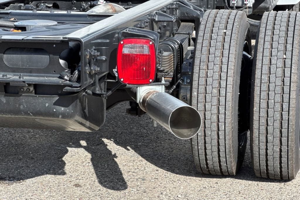 2024 Chevrolet Silverado 5500 HD Work Truck