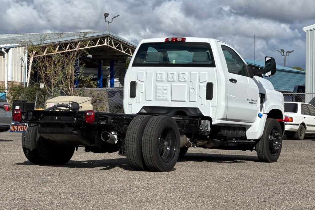 2024 Chevrolet Silverado 5500 HD Work Truck