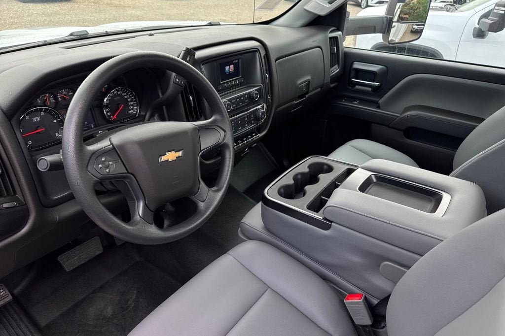 2024 Chevrolet Silverado 5500 HD Work Truck