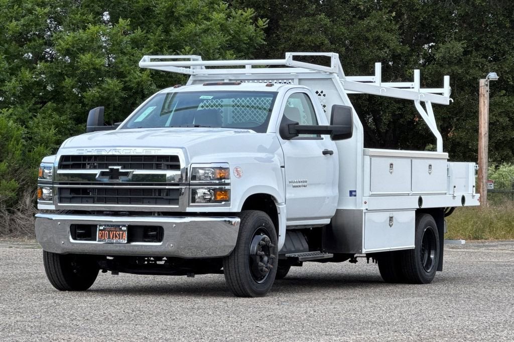 2024 Chevrolet Silverado 5500 HD Work Truck