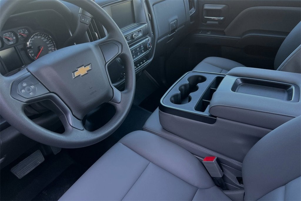 2023 Chevrolet Silverado 5500 HD Work Truck