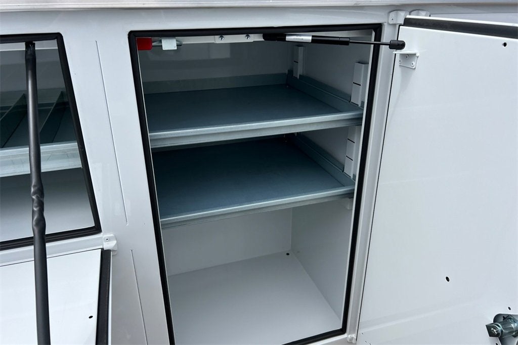 2023 Chevrolet Silverado 5500 HD Work Truck