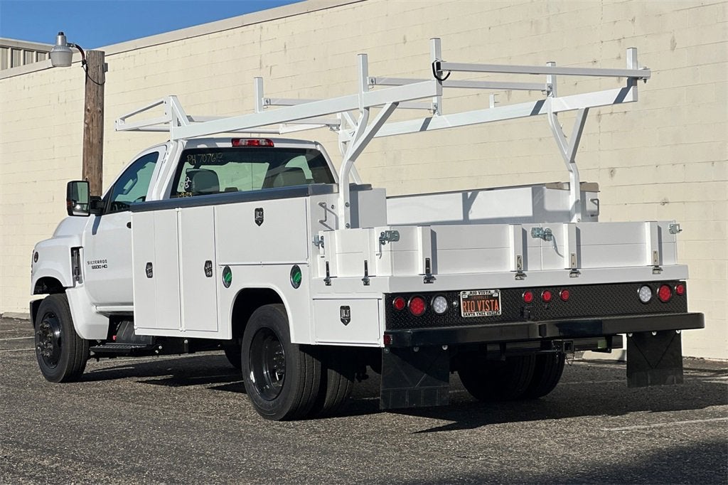 2023 Chevrolet Silverado 5500 HD Work Truck