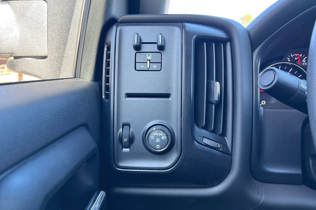 2023 Chevrolet Silverado 6500 HD Work Truck