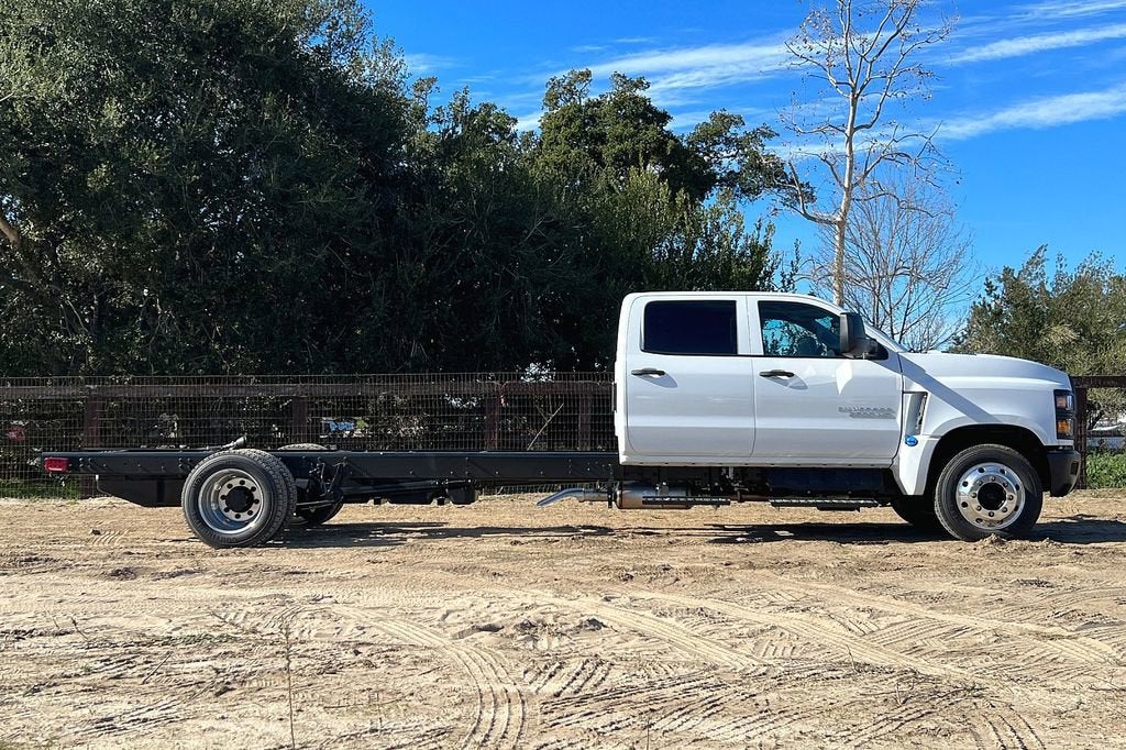2023 Chevrolet Silverado 6500 HD Work Truck