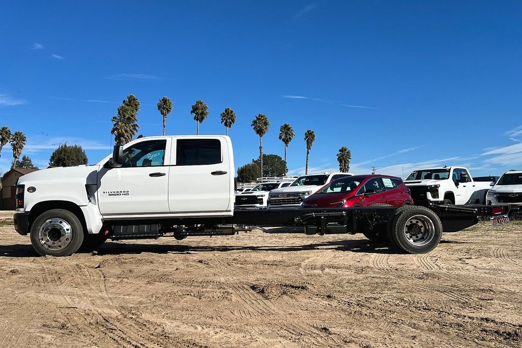 2023 Chevrolet Silverado 6500 HD Work Truck