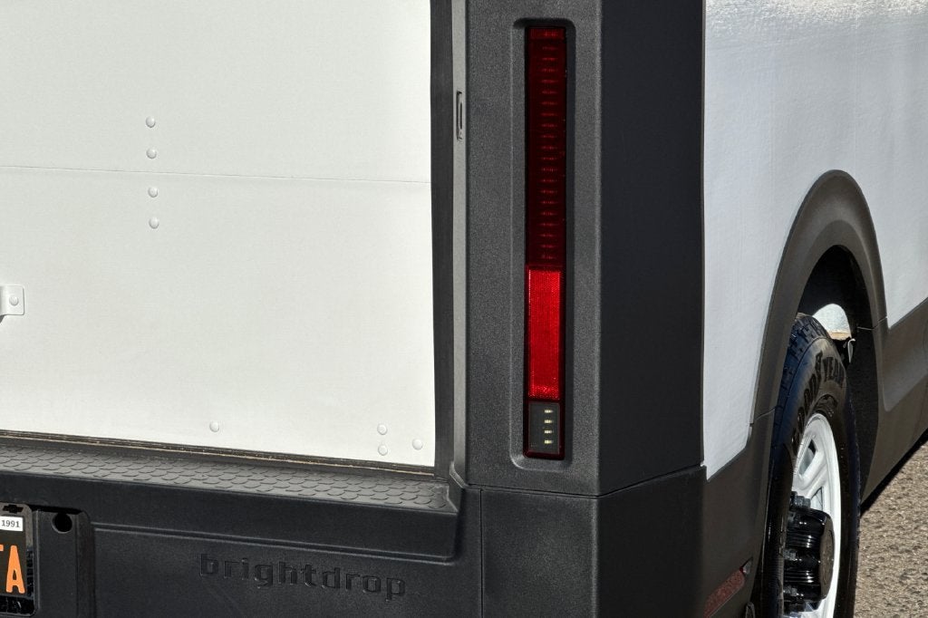 2024 BrightDrop Zevo 400 EJY