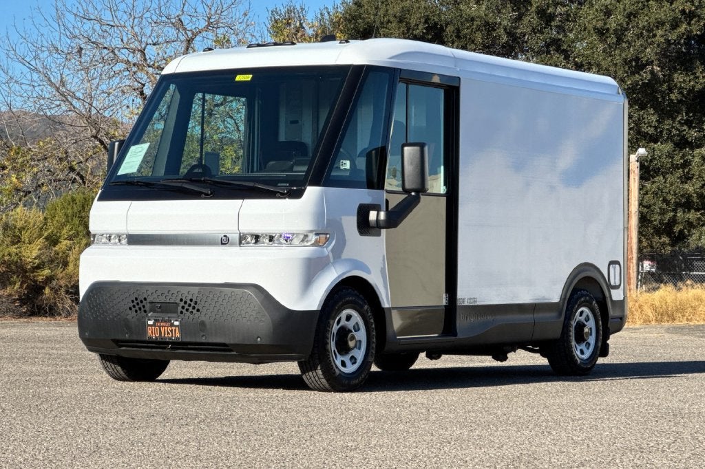 2024 BrightDrop Zevo 400 EJY