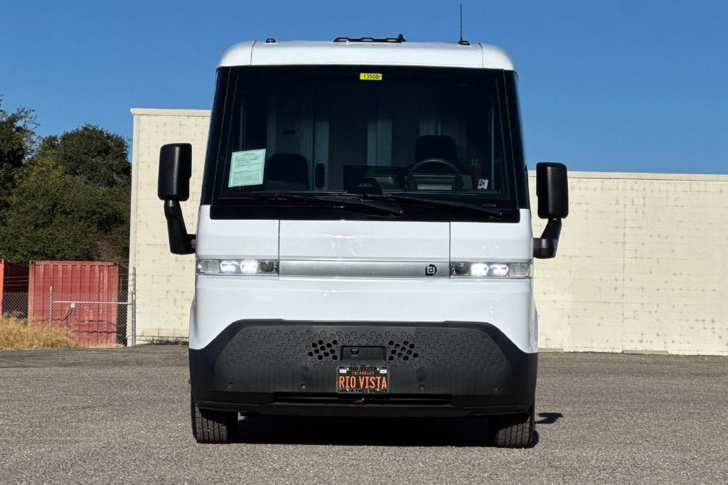 2024 BrightDrop Zevo 400 EJY
