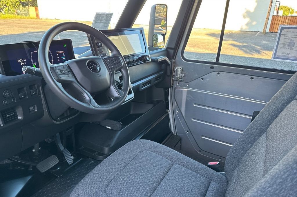 2023 BrightDrop Zevo 600 EJY