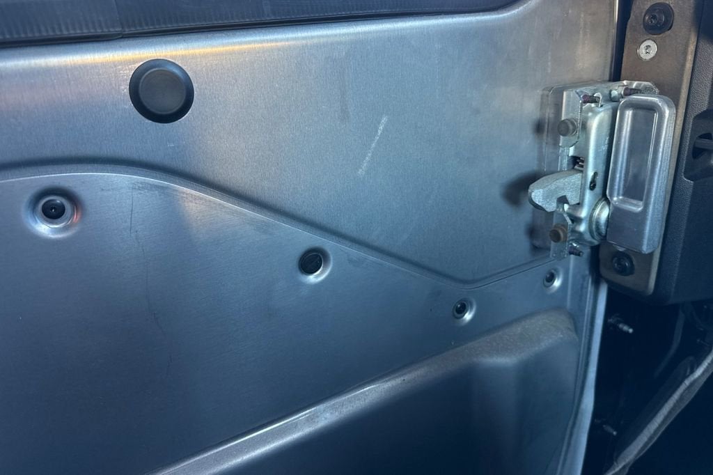 2023 BrightDrop Zevo 600 EJY